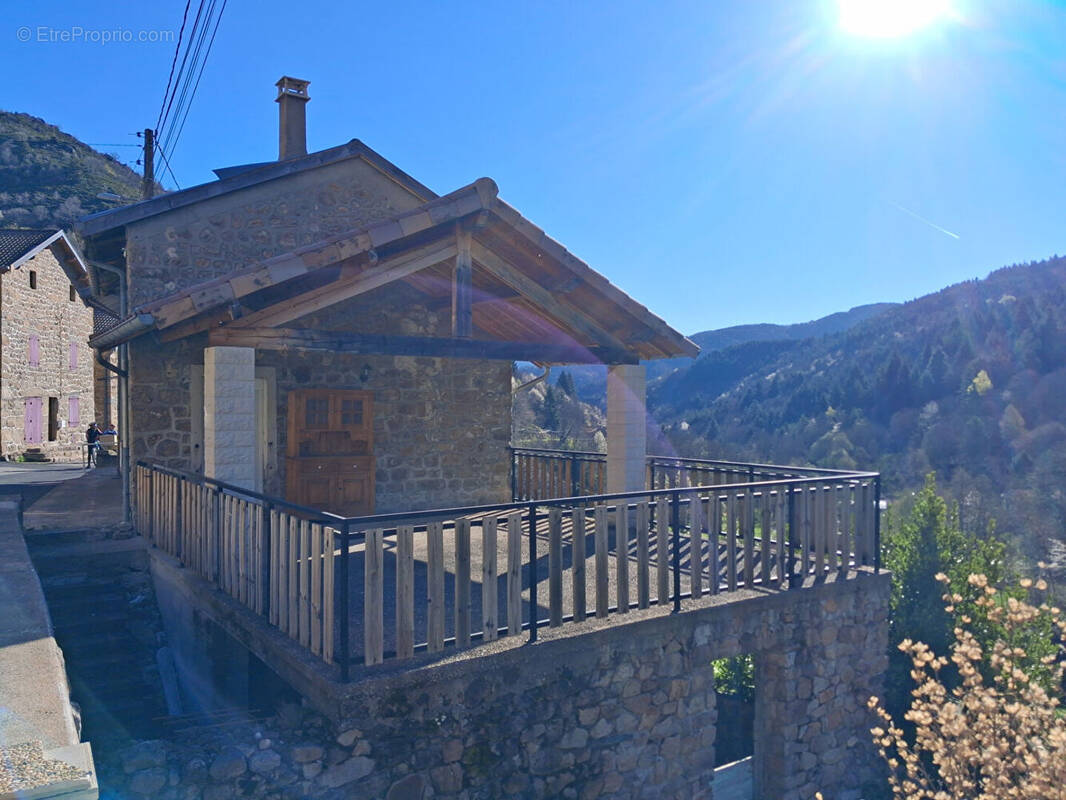 Maison à LE CHAMBON