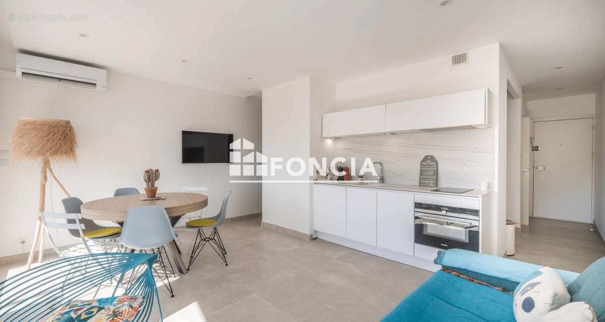 POINT ZERO- En 1ere ligne T2 cabine de 38m2 avec terrasse et garage en sous sol - photo 3