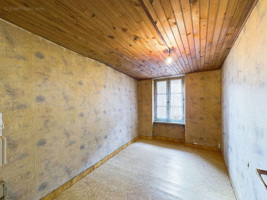 Maison à TOURNON-SUR-RHONE