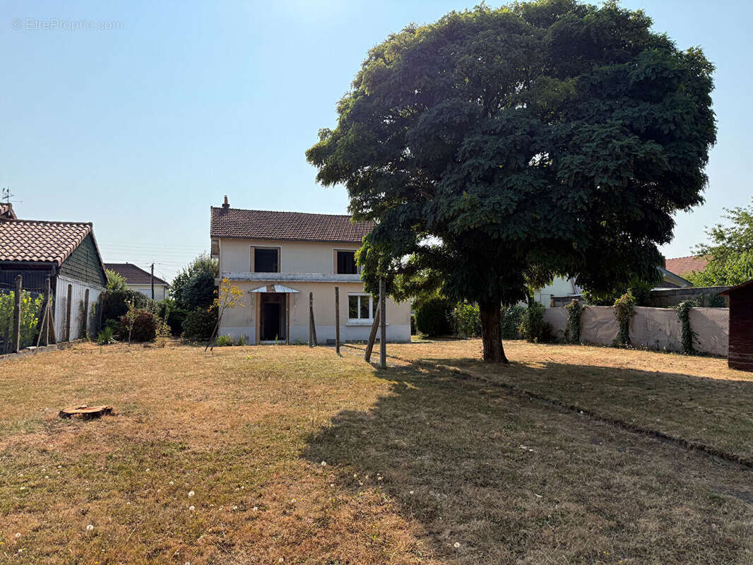 Maison  5 pièce(s) 101 m2 - photo 2