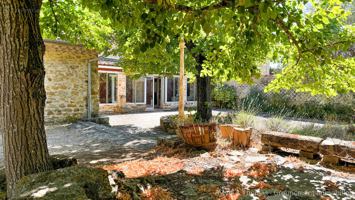 Maison à PIOLENC