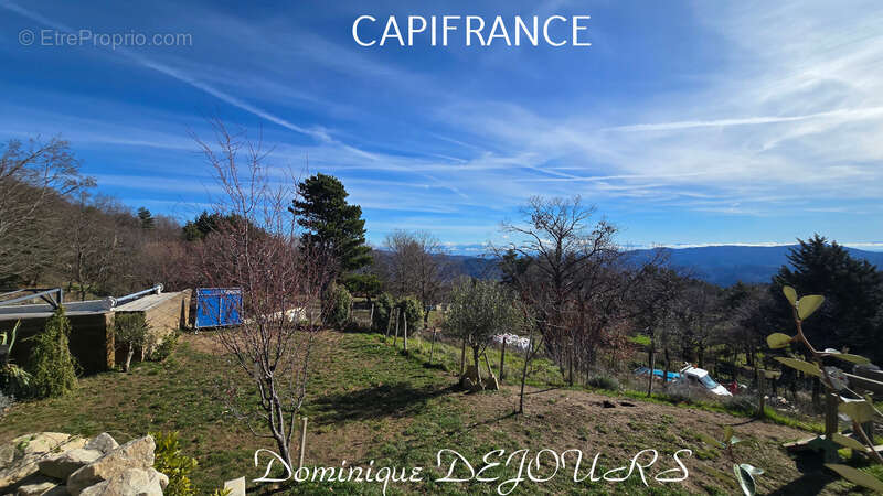 Ardèche - Magnifique Maison d'architecte de 184 m² habitable - Bel espace extérieur - Vue panoramique sur les montagnes ardèchoi - photo 36