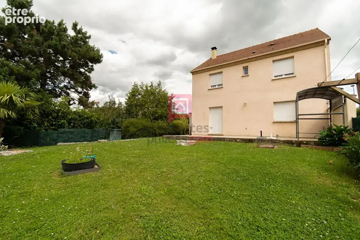 MAREUIL-LÈS-MEAUX  Maison récente 4 chambres avec jardin de 600 m² - photo 7