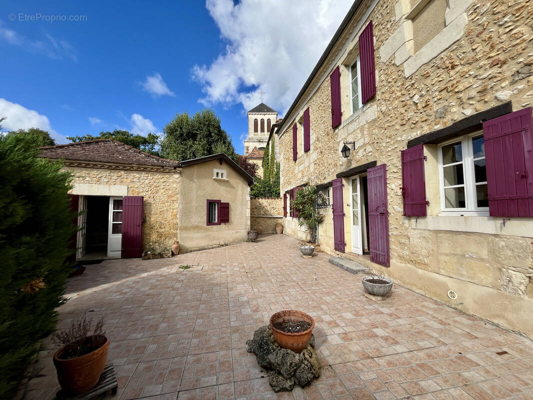 Maison à ISSAC