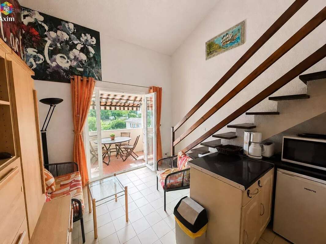 Saint-raphaël – appartement avec terrasse couverte – vue sur les jardins - photo 3