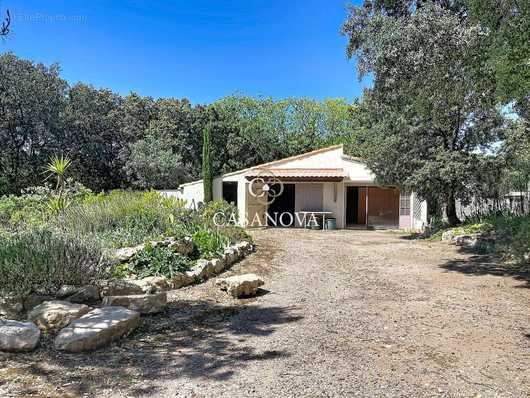 Maison de 230 m² sur joli jardin de 1700m² - photo 3