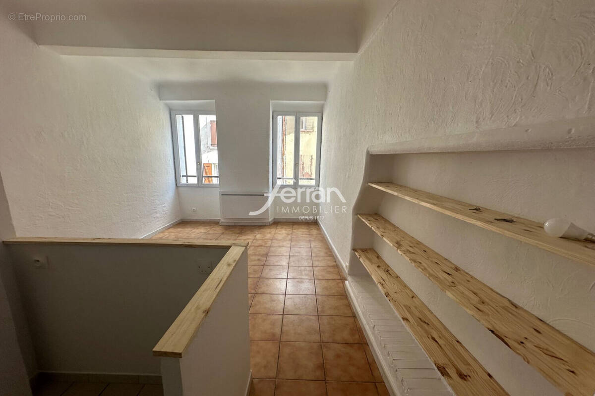 Appartement à TRANS-EN-PROVENCE