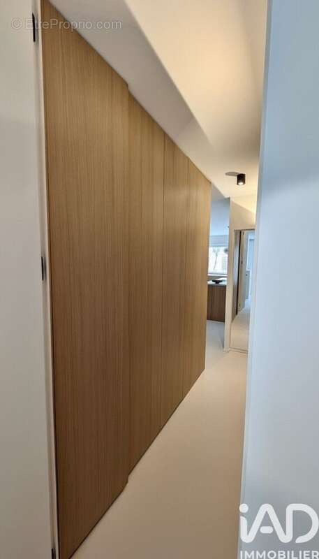 Photo 7 - Appartement à COURBEVOIE