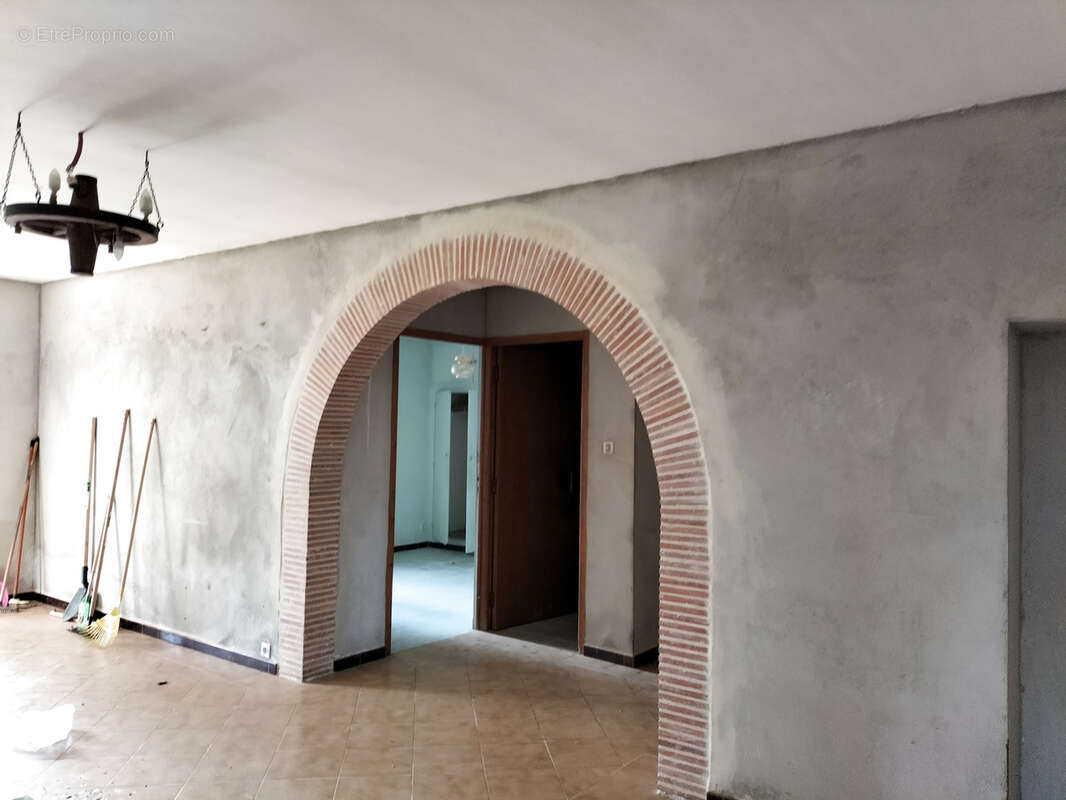 Maison à SAUVETERRE