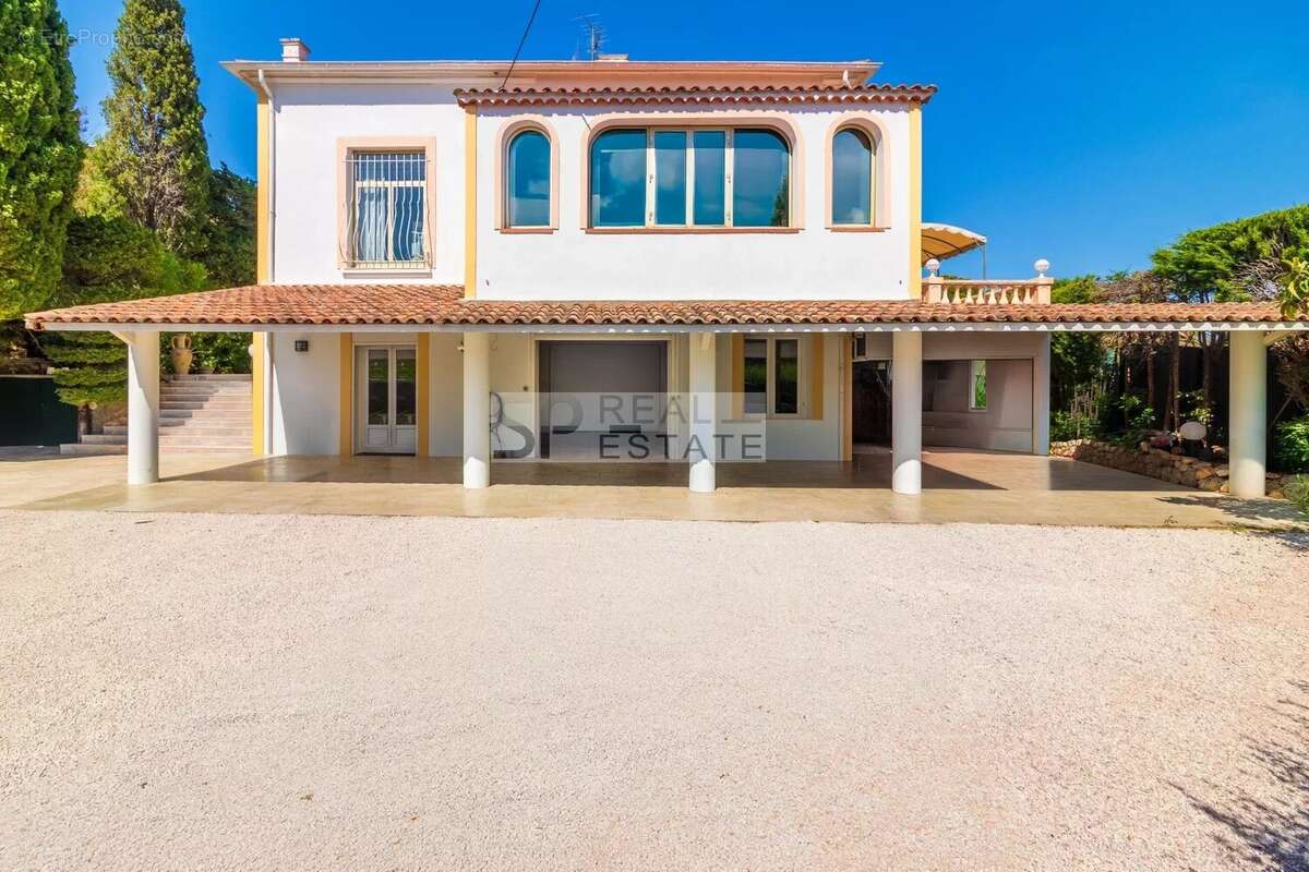 Maison à CANNES