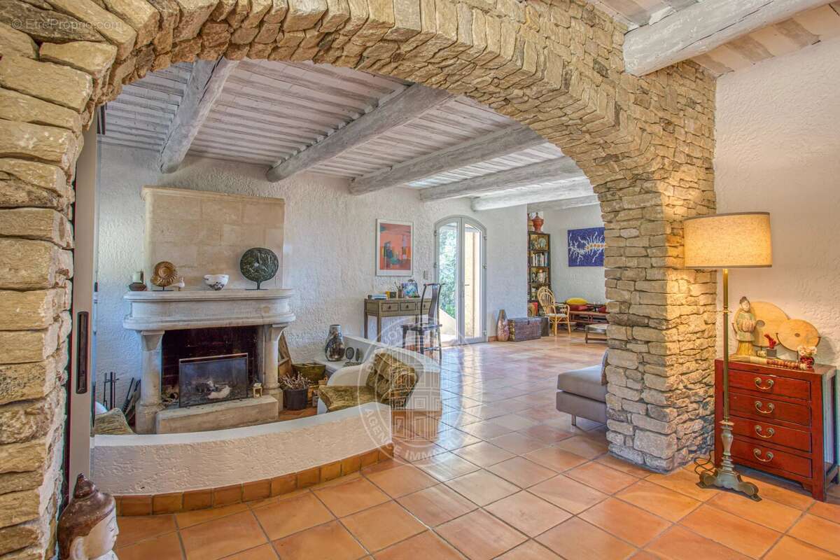 Luberon - Mérindol - photo 12