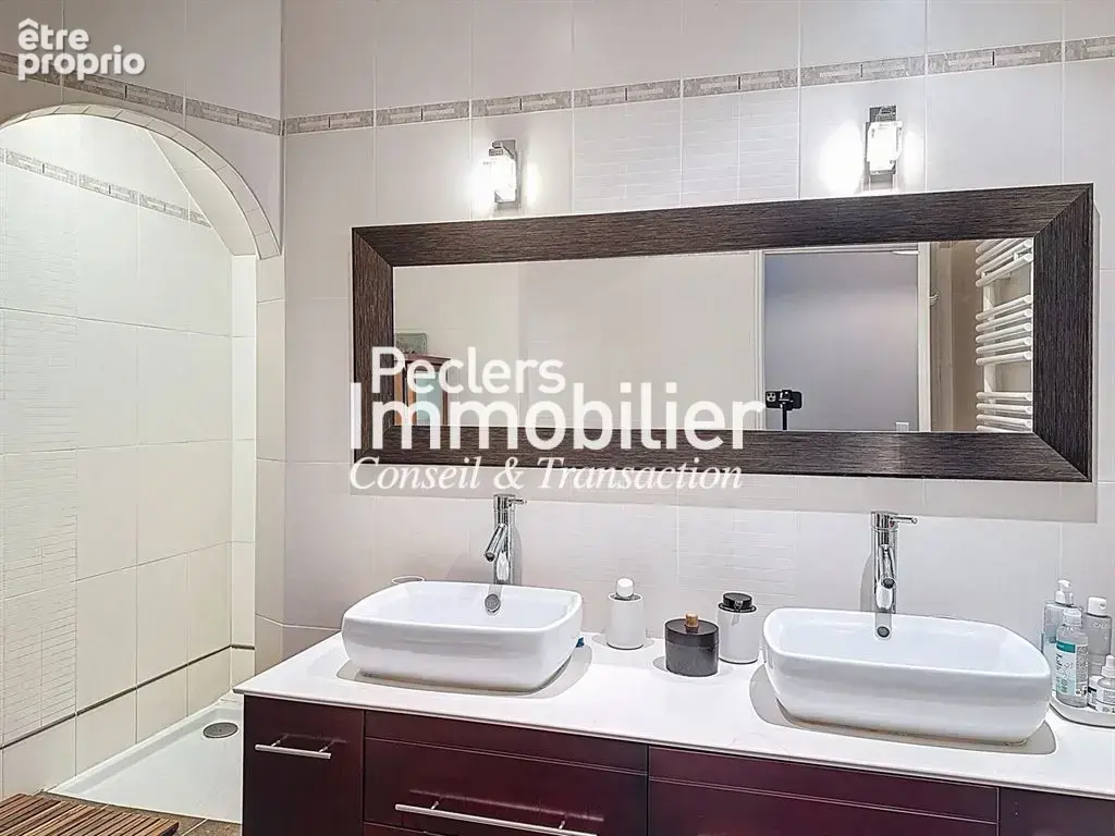 Grande maison familiale en parfait état - photo 17