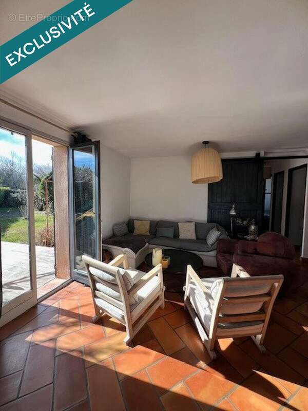 Photo 3 - Maison à LE PUY-SAINTE-REPARADE