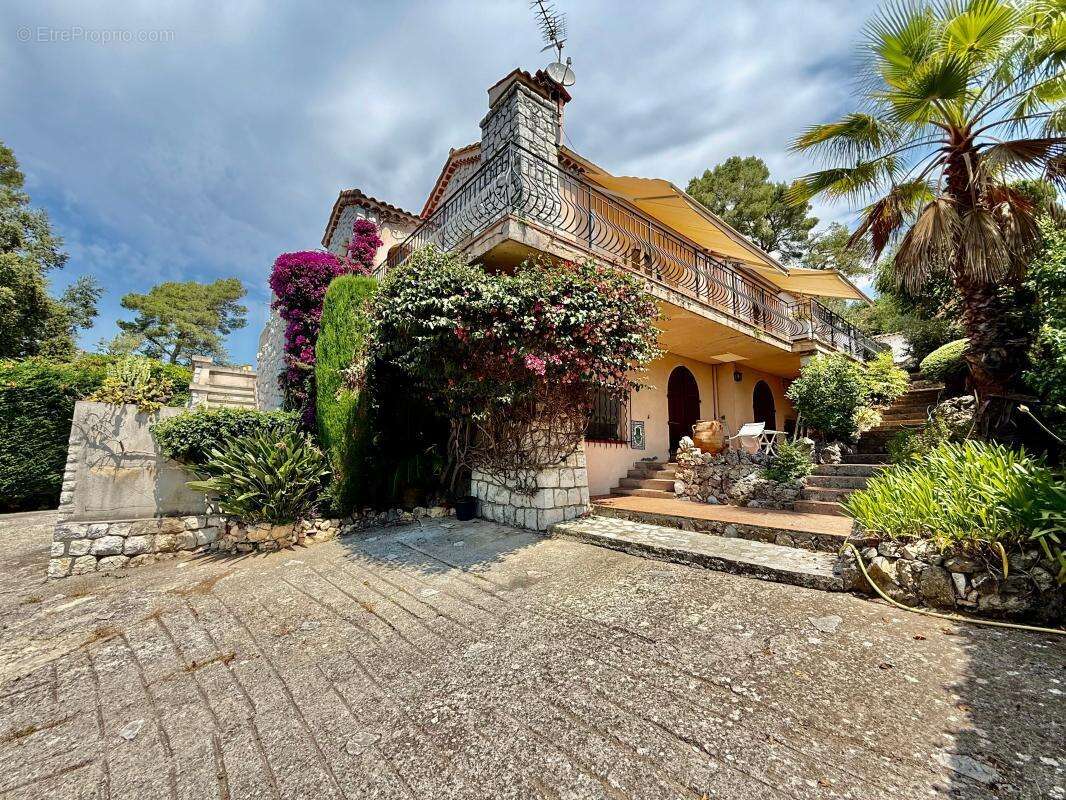 Hauteurs St Paul de Vence - Maison individuelle 141 m² - Piscine - Pool House - Vue Cap d'Antibes - photo 3