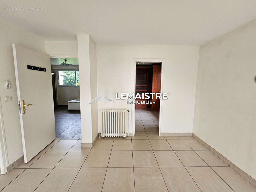 Maison à FONTAINE-LA-MALLET