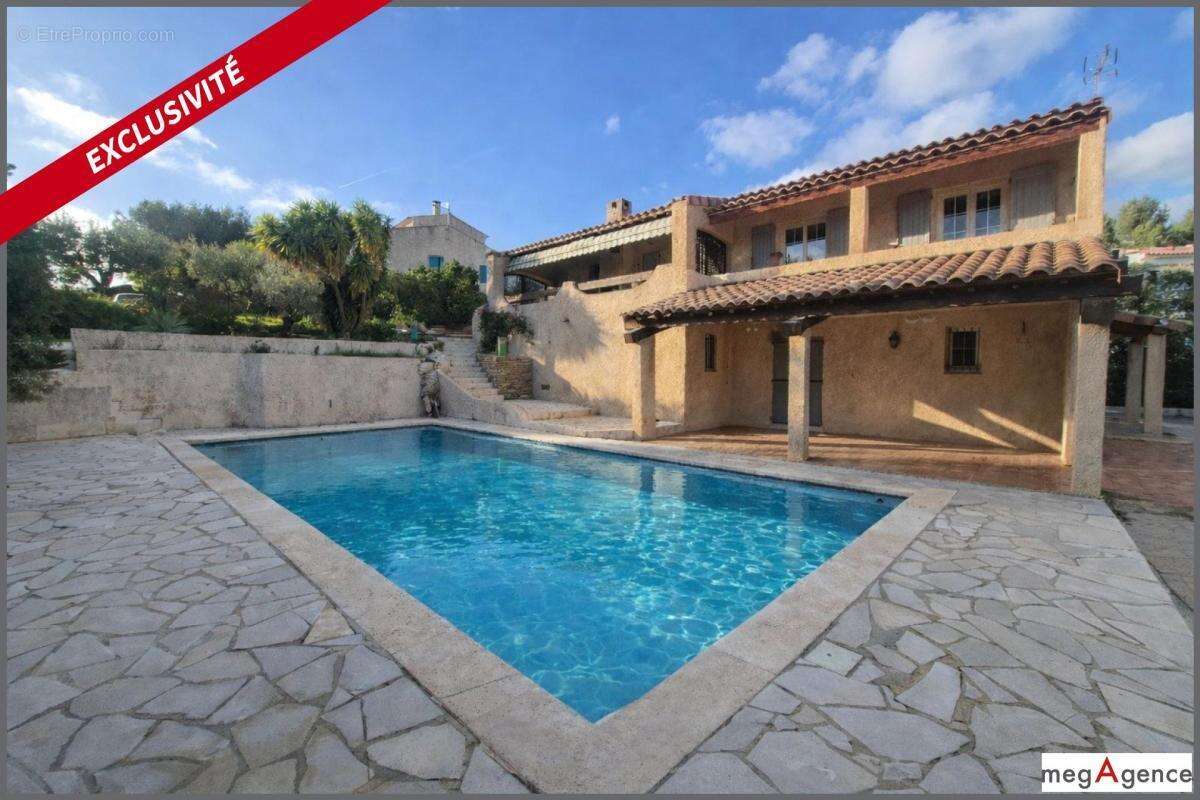 Maison à LA CADIERE-D'AZUR