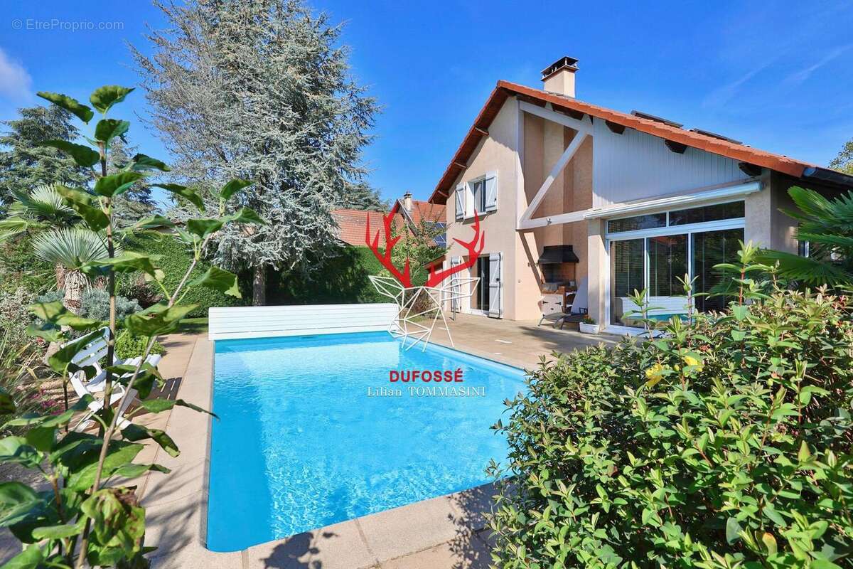 Photo 8 - Maison à LA TOUR-DE-SALVAGNY