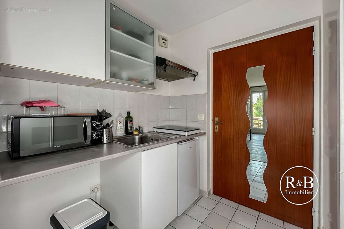 Appartement à LES CLAYES-SOUS-BOIS