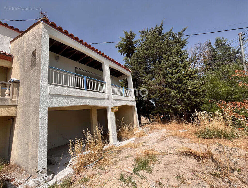 maison a renover au sein d'un petit village de l'arrière pays au - photo 8