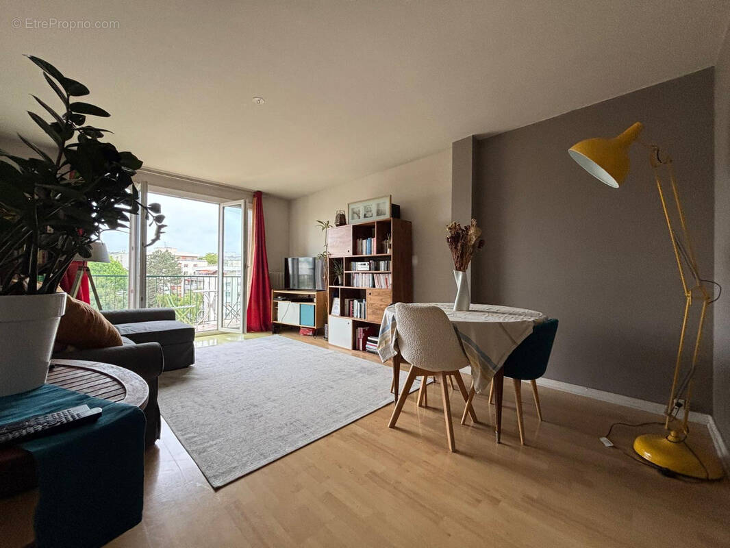Appartement à RUEIL-MALMAISON