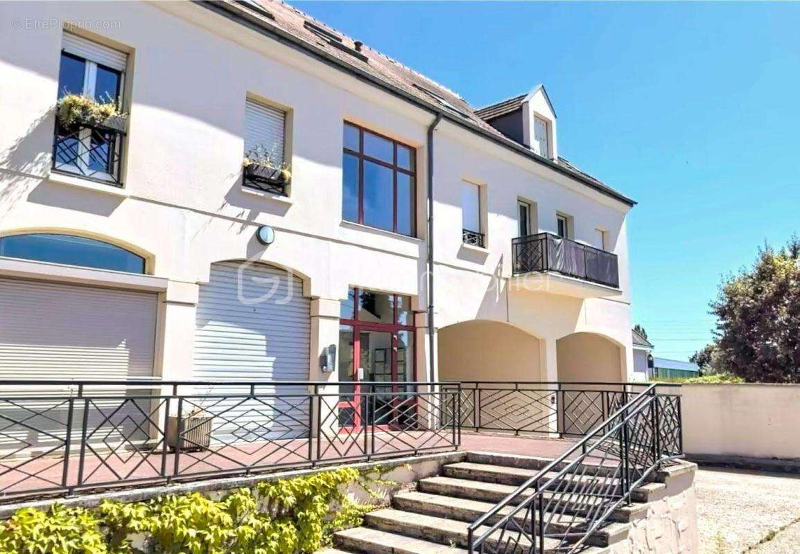 Appartement à JOUARS-PONTCHARTRAIN