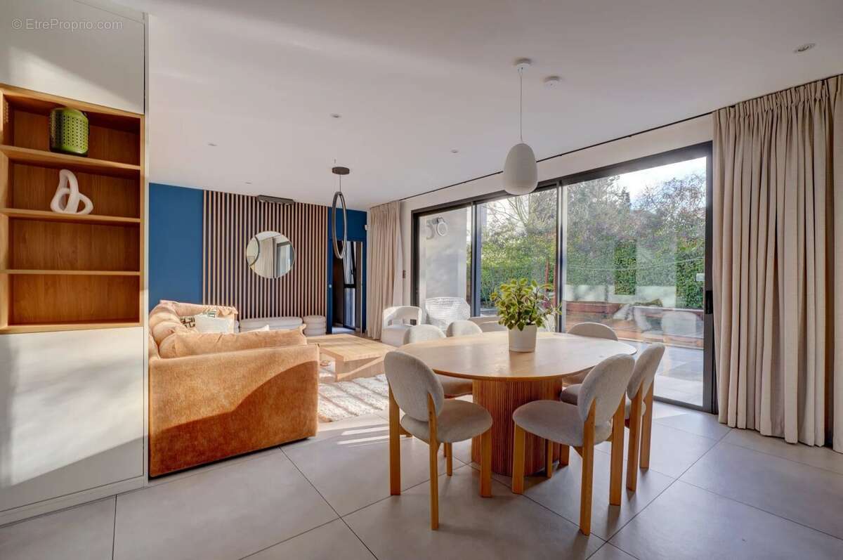 Maison à CALUIRE-ET-CUIRE