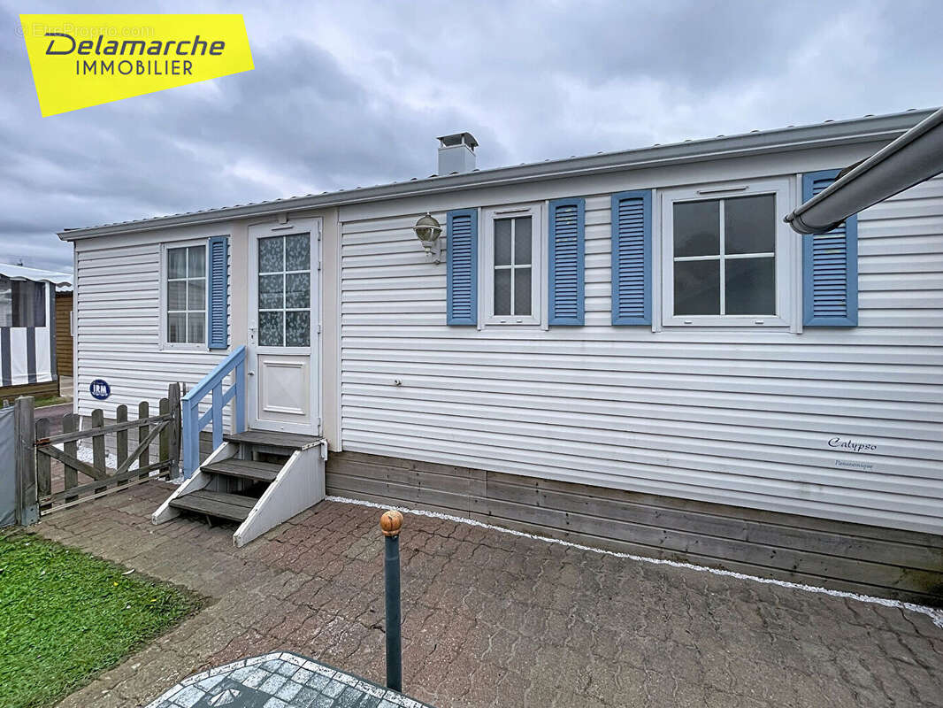 Maison à MONTMARTIN-SUR-MER