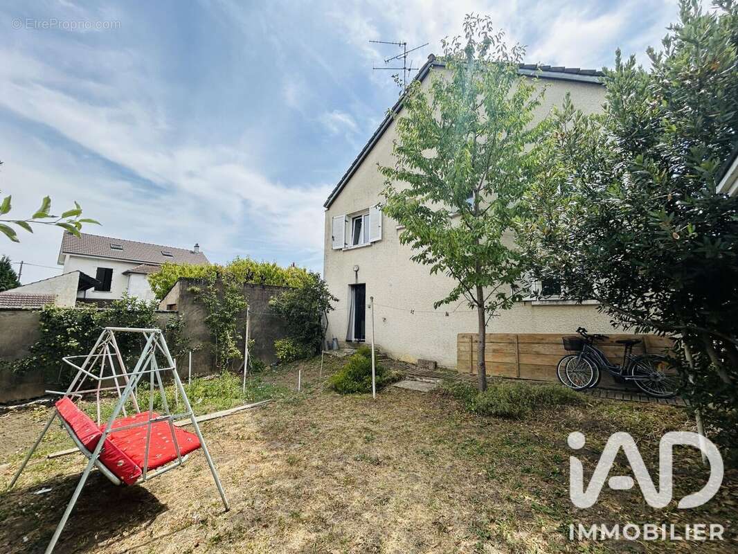 Maison 114 m² à Saint-Remy  - photo 3
