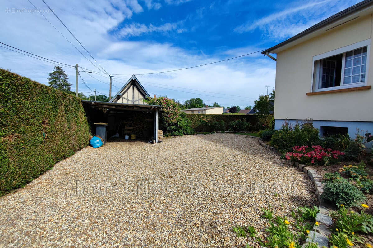 Maison à BEAUMONT-LE-ROGER