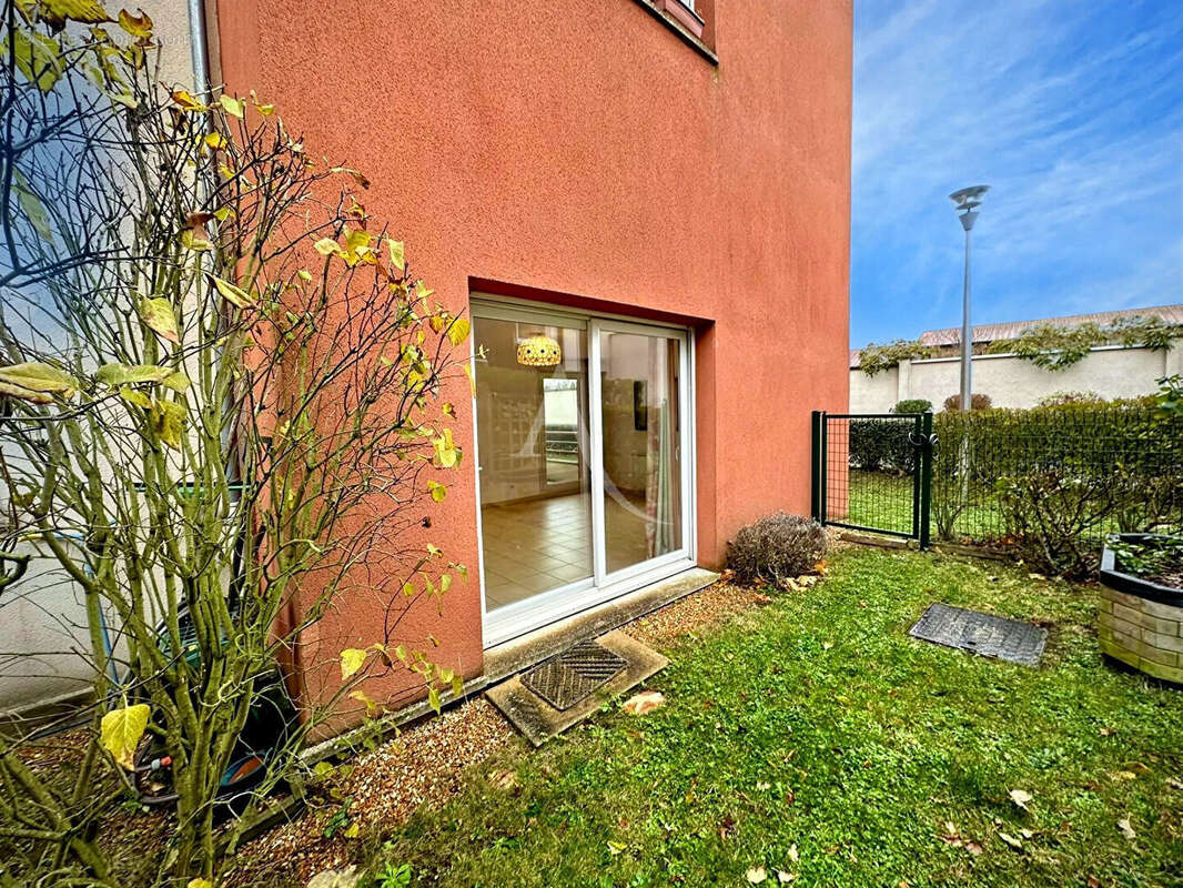 Appartement à MAINVILLIERS