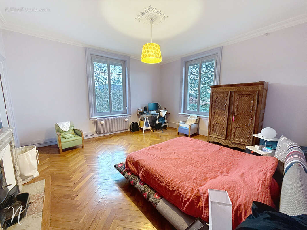 Appartement à SAINT-CHAMOND