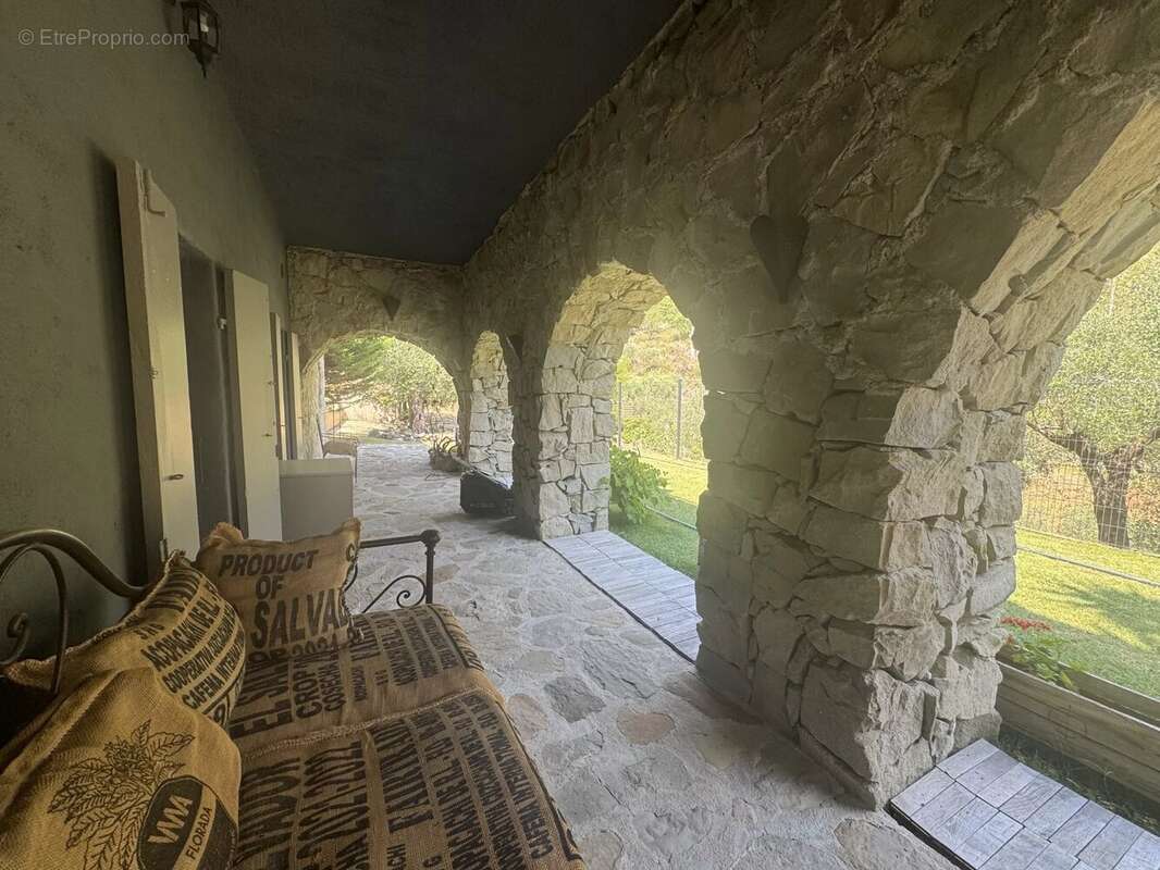 Luceram : domaine d'exception ! - photo 32