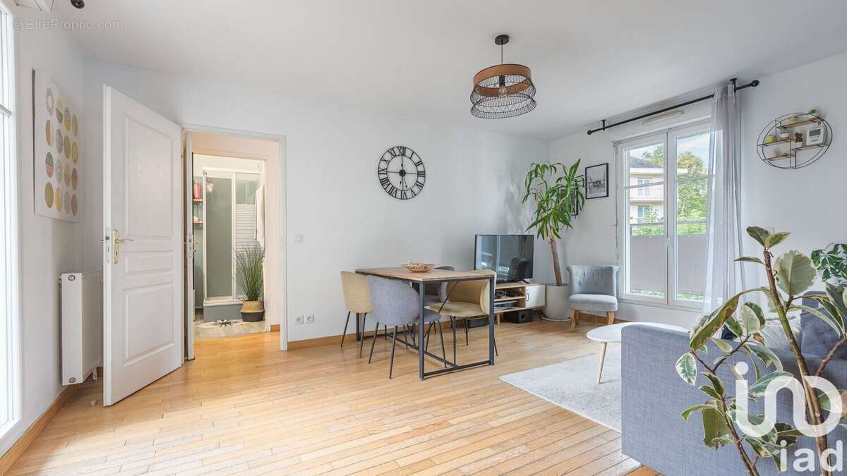 Photo 2 - Appartement à CHENNEVIERES-SUR-MARNE
