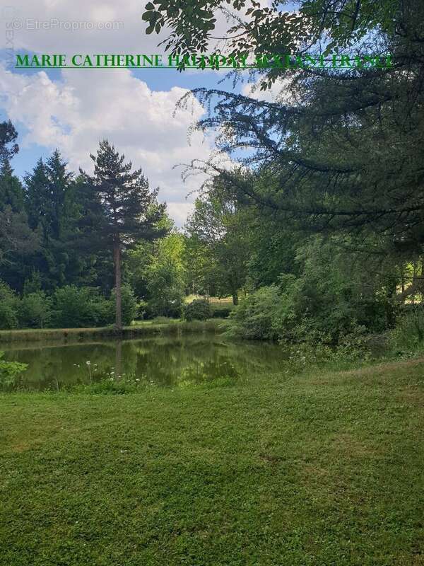 Maison à ROUFFIGNAC-SAINT-CERNIN-DE-REILHAC