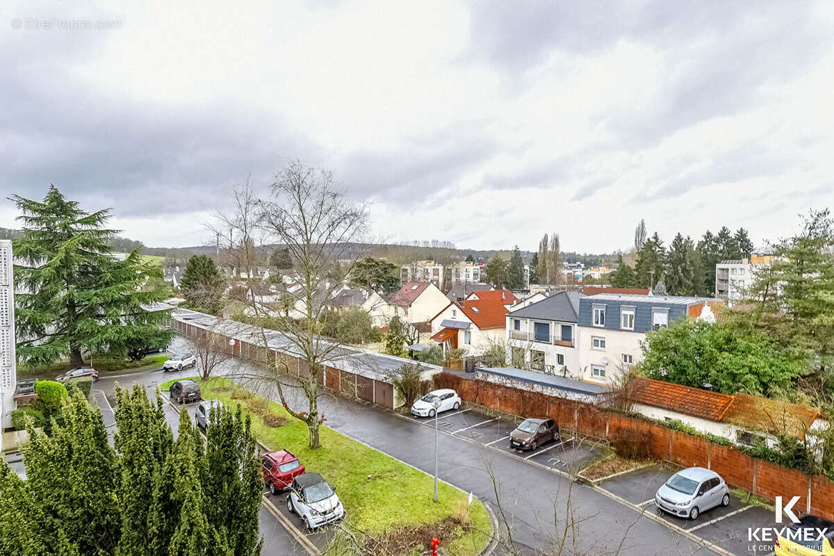 Appartement à SAINT-BRICE-SOUS-FORET