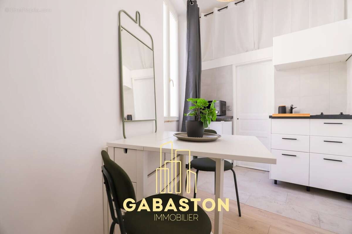 Appartement à MARSEILLE-5E