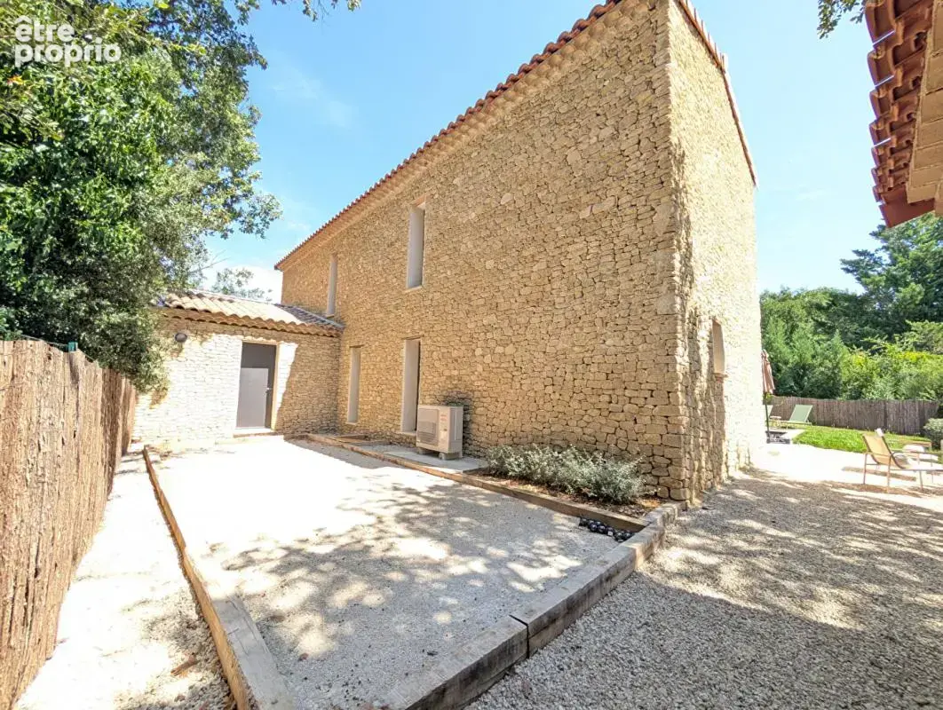 Gordes - Élégante maison contemporaine de 175 m² avec piscine - photo 15