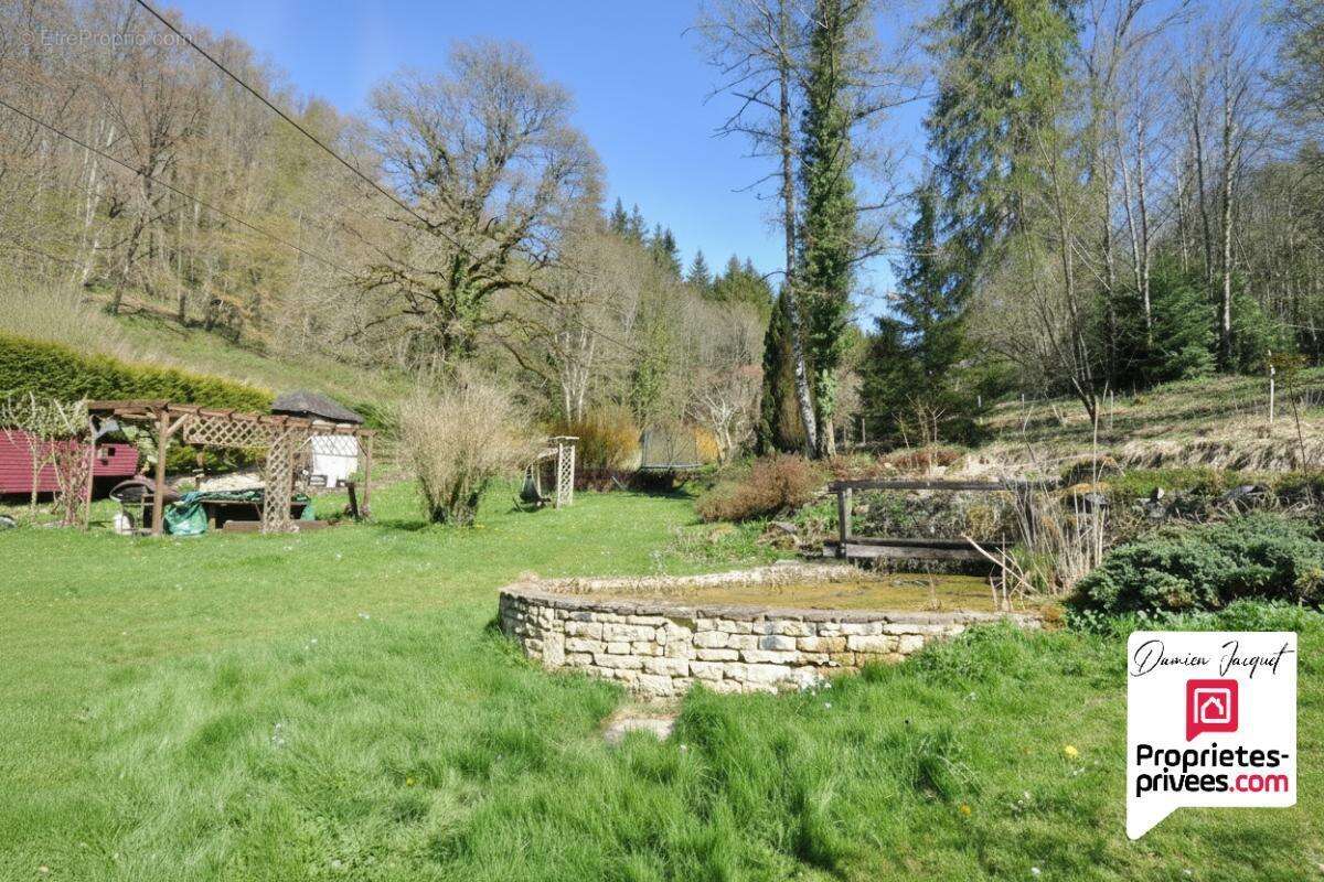 Maison et dépendance Glay 5 pièces 3 chambres  177 .1  m2. Ecuries  298.4 m² . Dépendances 792.44 m² - photo 2