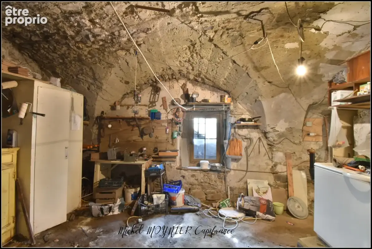 Maison de village à rénover avec grange de 186 m² à Siguret - photo 15