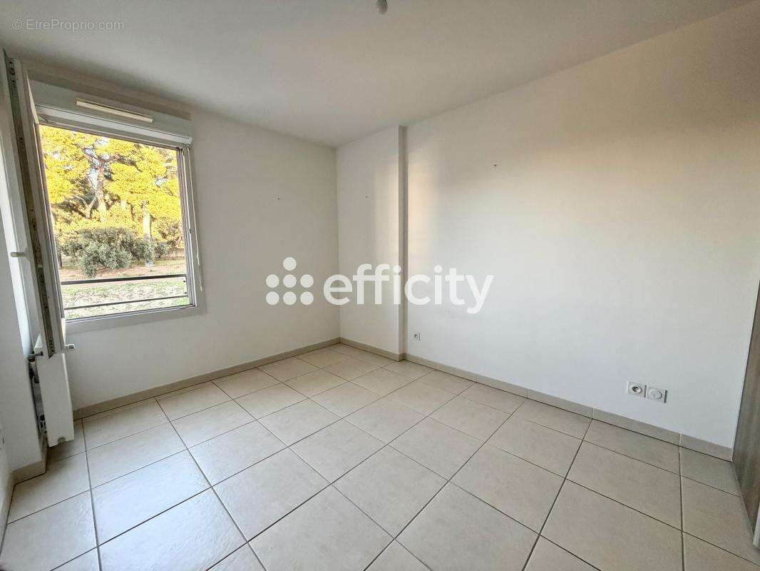 Appartement à MARSEILLE-12E