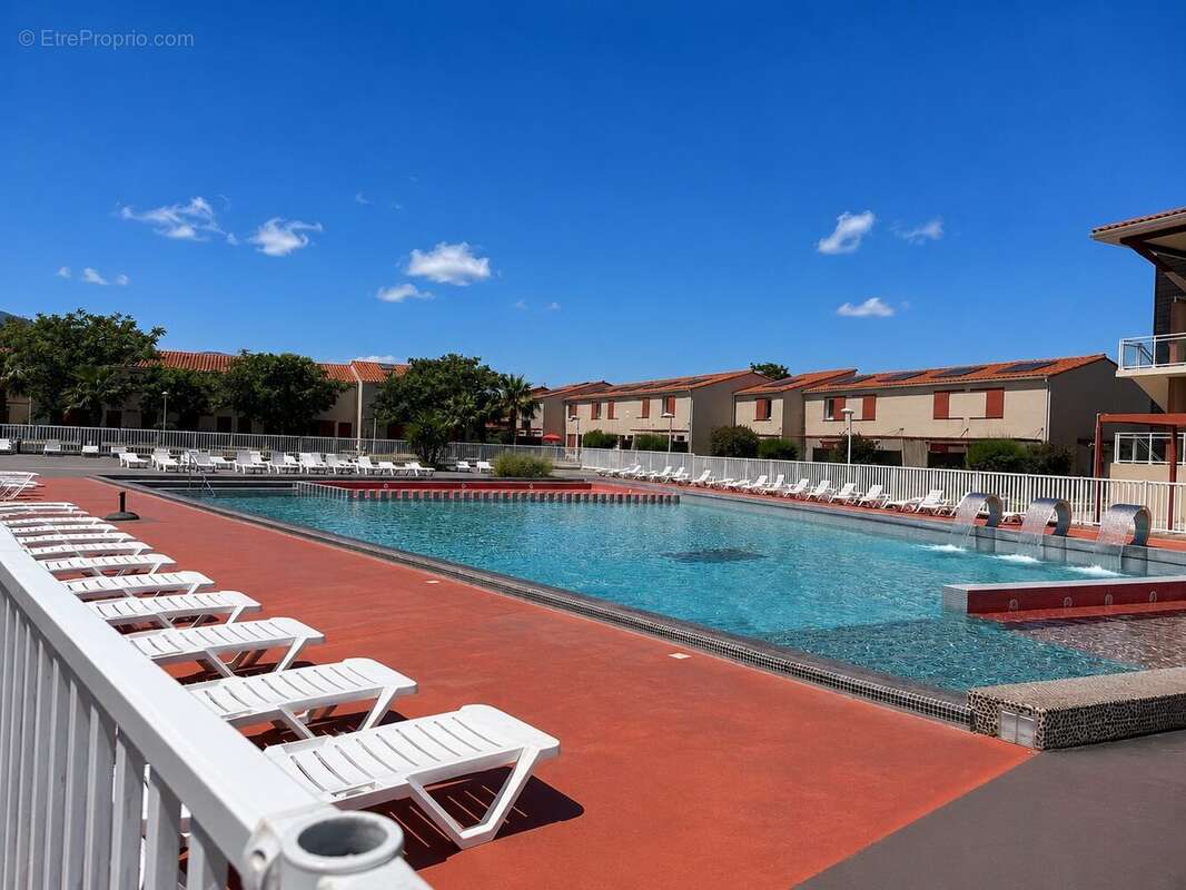 Piscine dans Residence de Tourisme - Maison à ARGELES-SUR-MER