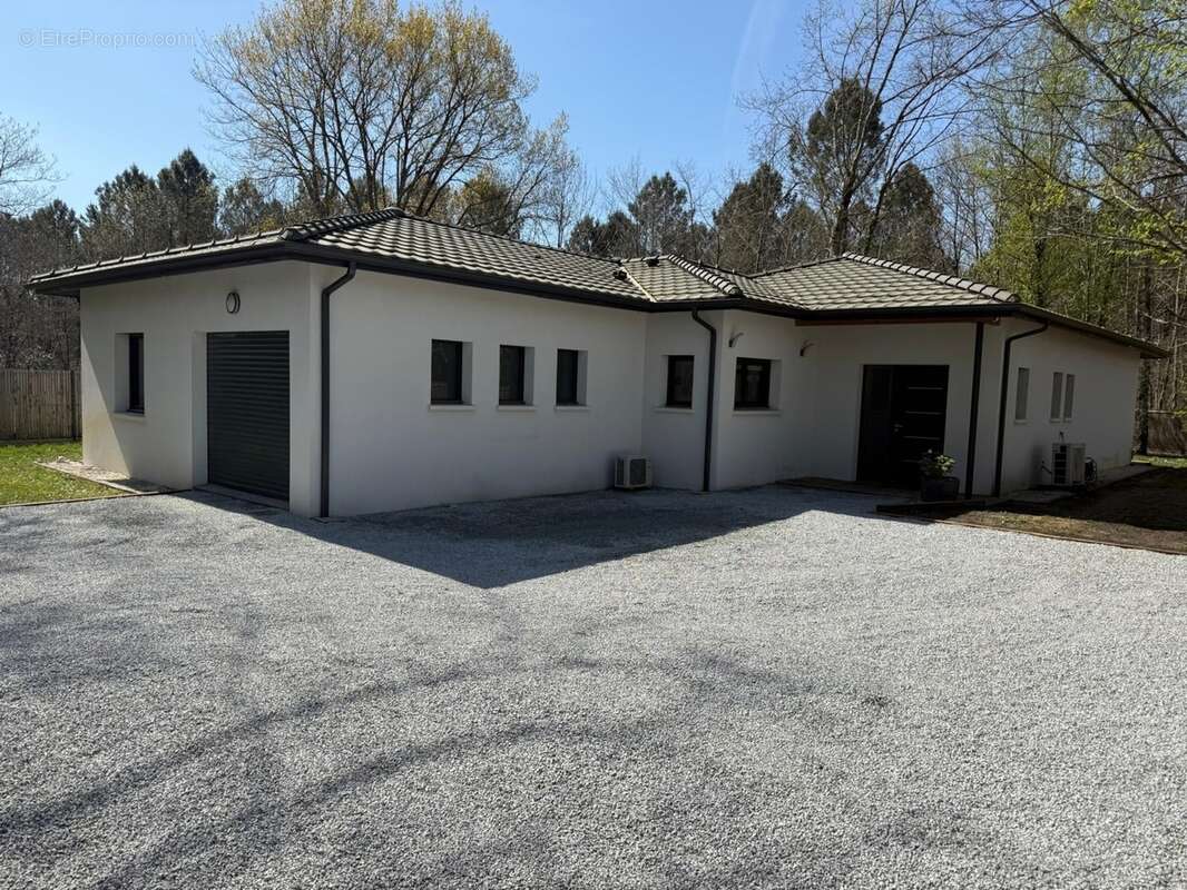Maison à vendre 5 pièces SAINT JEAN D'ILLAC (33) - photo 5