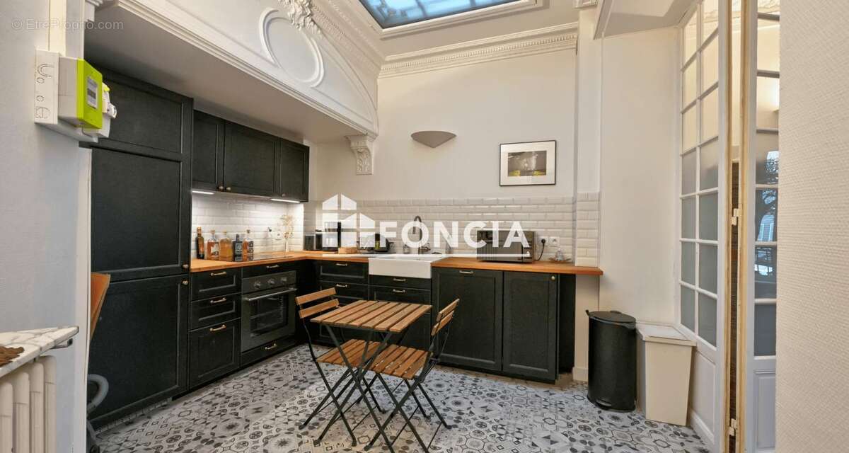Appartement à VERSAILLES