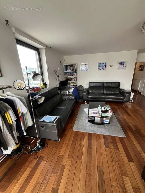 Appartement à PARIS-19E