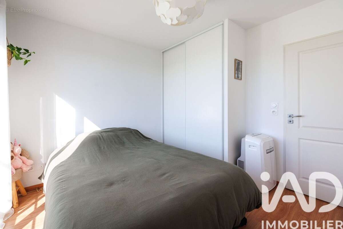 Appartement 45 m² à Craponne  - photo 7