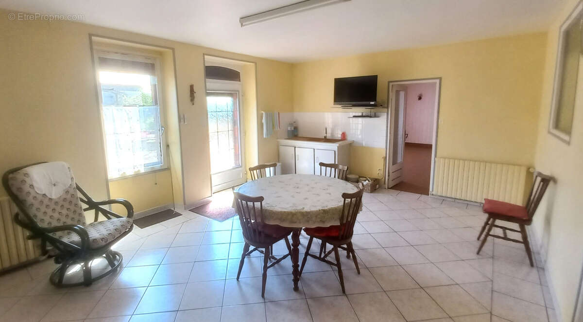 Maison à SAINT-AUBIN-DES-CHATEAUX