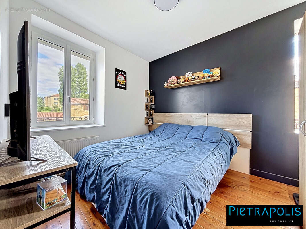 Appartement à NEUVILLE-SUR-SAONE