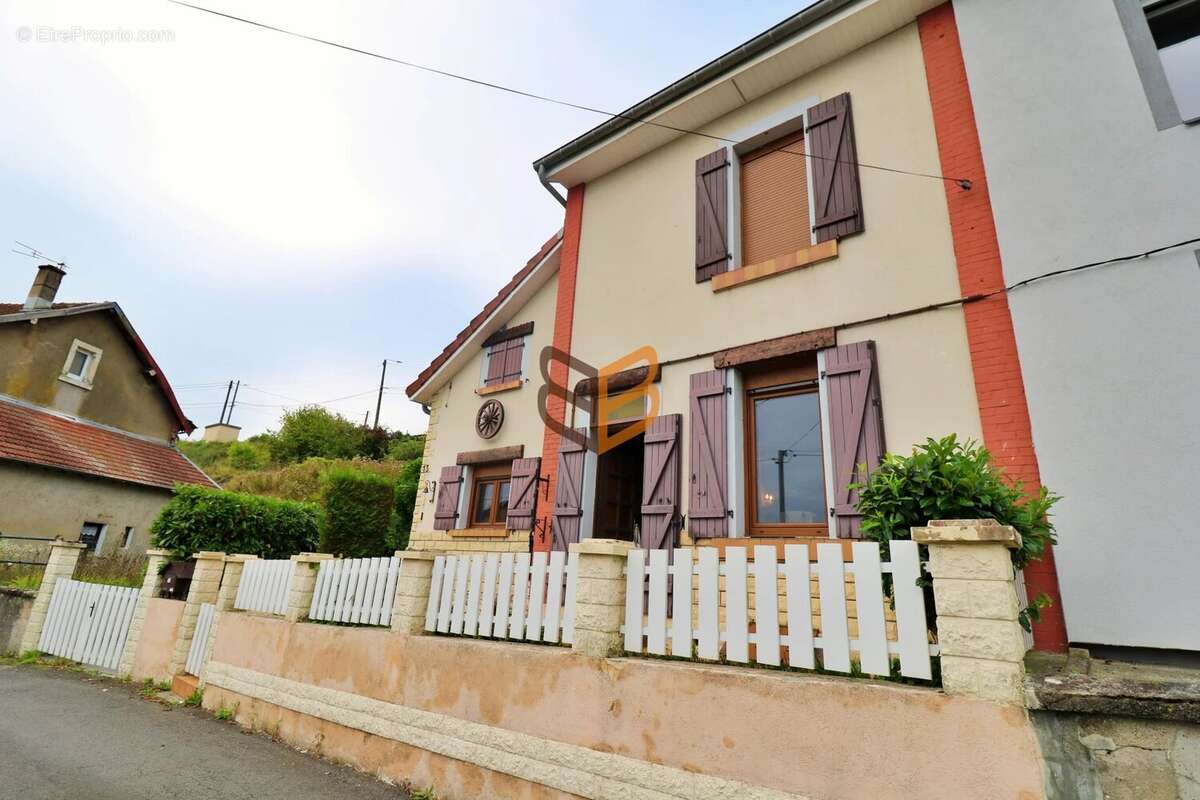 Maison à HUSSIGNY-GODBRANGE