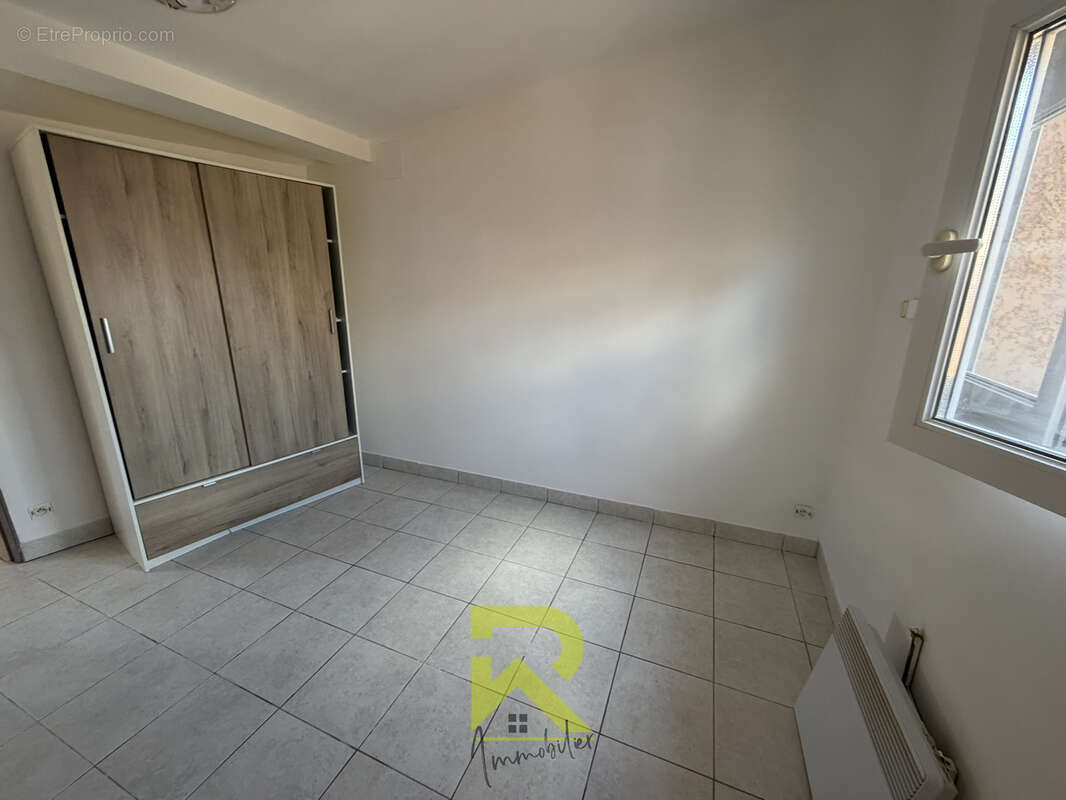 Immeuble de rapport  loue 5 logements - photo 5