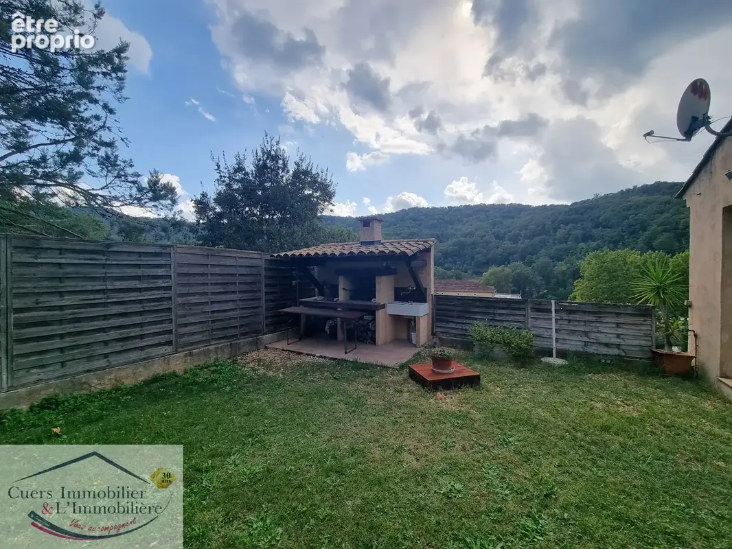 Collobrieres grande propriete de 3 logements avec piscine et garages - photo 28